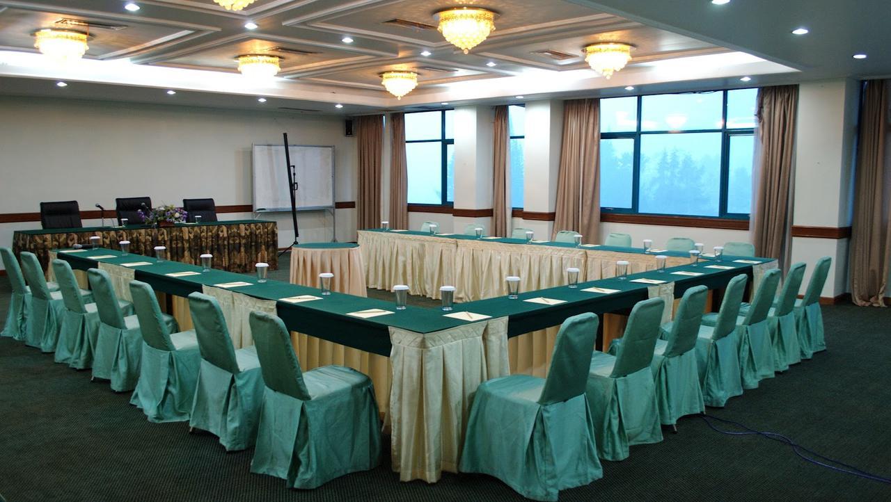 Permata Alam Hotel Puncak Ngoại thất bức ảnh