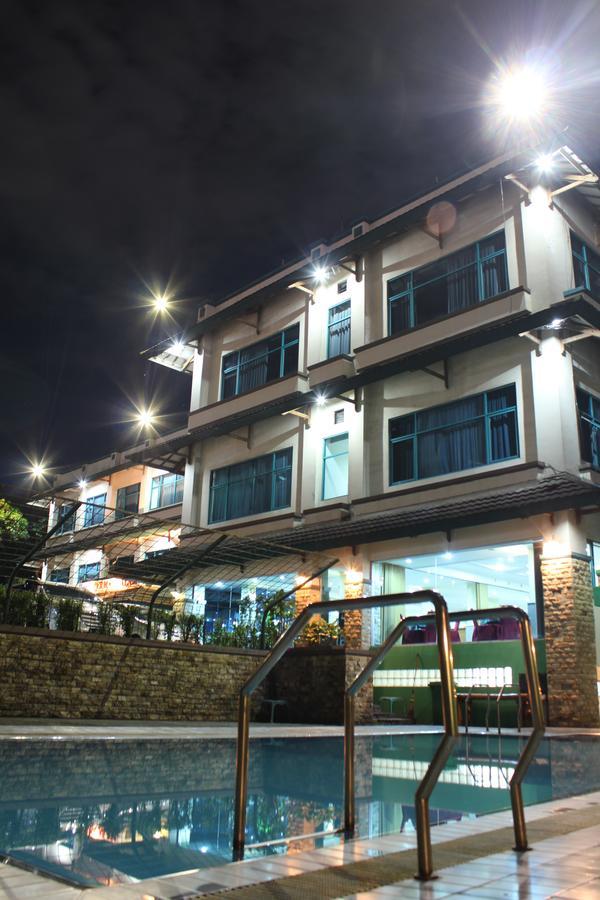 Permata Alam Hotel Puncak Ngoại thất bức ảnh